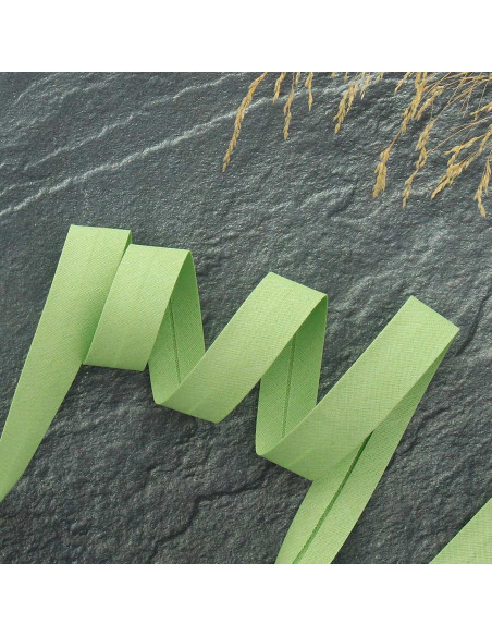 Light green polycotton bias tape