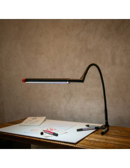 Daylight Techne 2 artist and drawing lamp