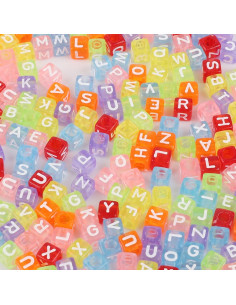 Bag of 100 square colored beads - White letters