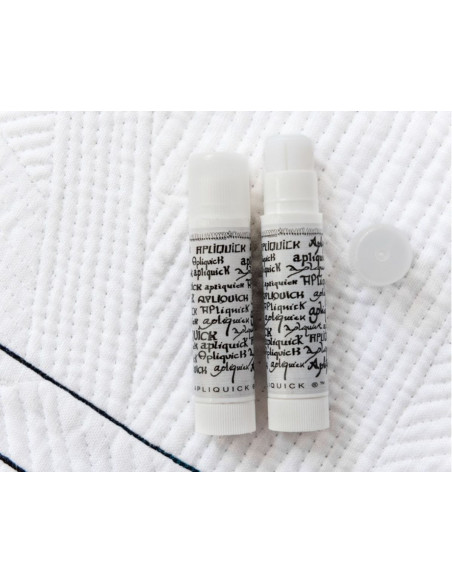 Apliquick glues for fabrics