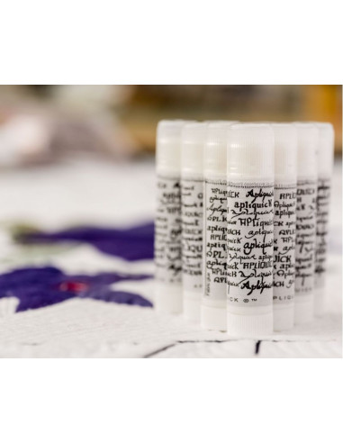 Apliquick glues for fabrics