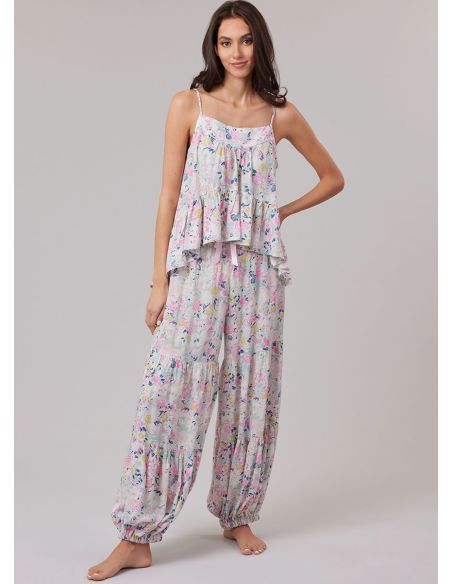 McCall's 8587 - Top, Shorts, and Pants Pattern
