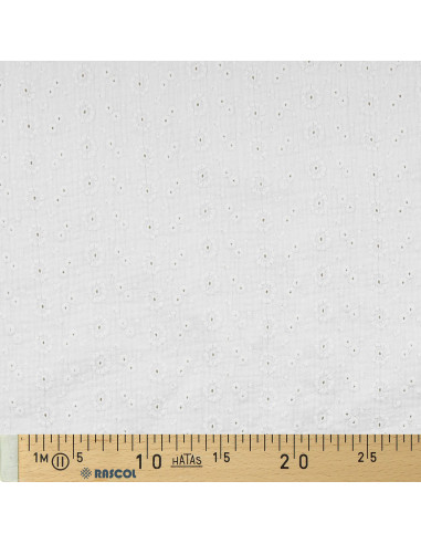 Suzy embroidered double gauze cotton fabric - White