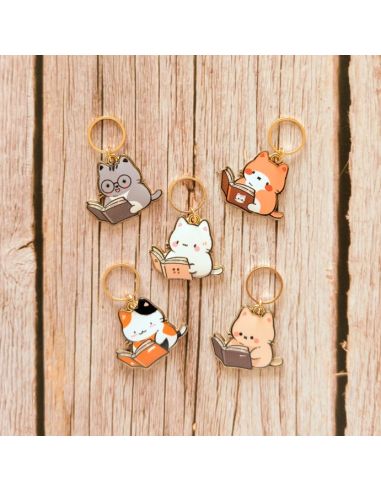 Set of 5 stitch marker rings - Small reading cats