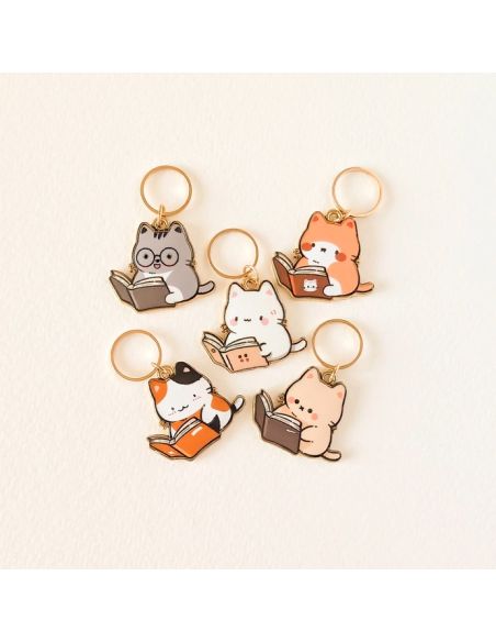 Set of 5 stitch marker rings - Small reading cats