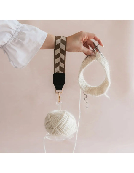 Pincushion bracelet