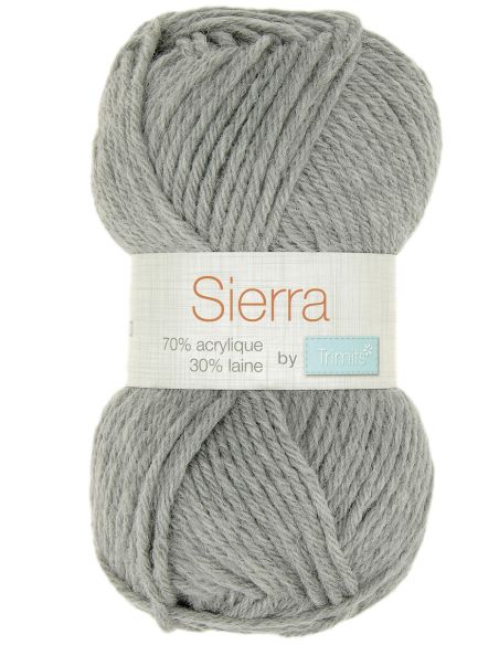 Pack of 4 balls of Sierra knitting yarn
