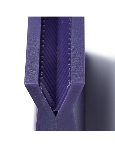 Sharpen tailor's chalk