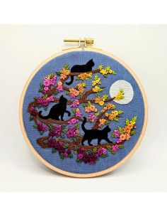 Embroidery Kit - Catwalk Full Moon