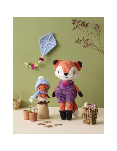 Book of dolls & amigurumis in autumn