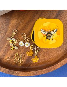 Set of 12 stitch marker rings - Honeybee