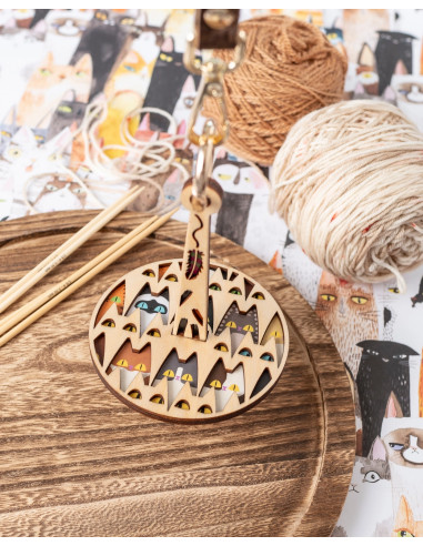 Yarn ball holder bracelet - Cats