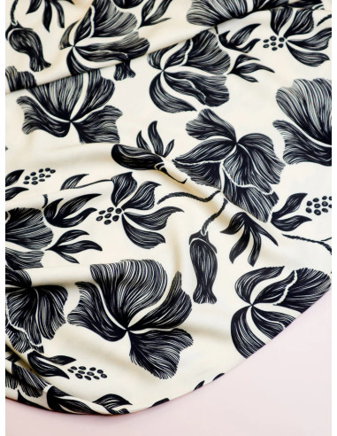 Loa Viscose Twill Fabric - Black