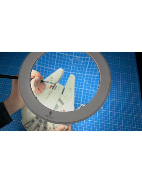 Daylight Omega 7 magnifying lamp