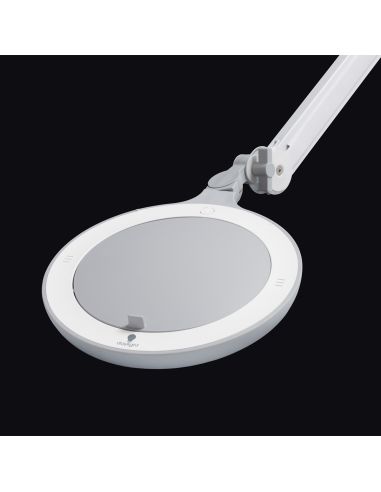 Daylight Omega 7 magnifying lamp