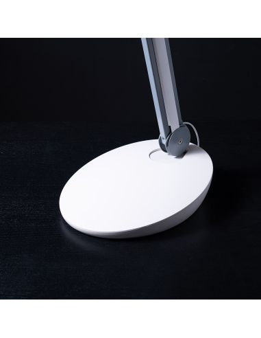 Premium white table base Daylight