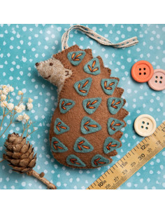 Mini felt kit - Folk Hedgehog