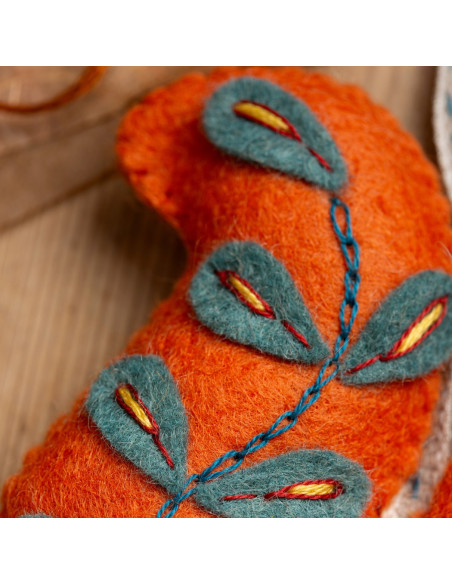 Mini felt kit - Folk squirrel