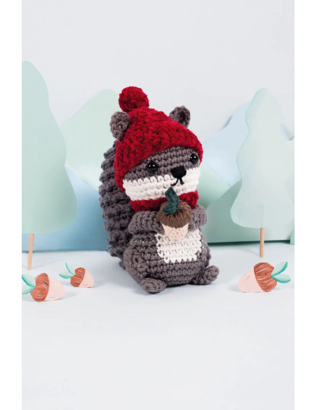 Amigurumi Kit - Gourmet Squirrel
