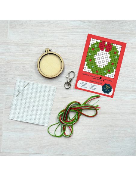 Mini cross-stitch embroidery kit - Merry Christmas!