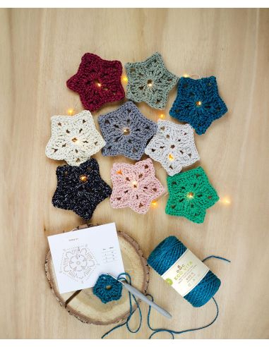 Eco Vita 4 DMC Catalog - 4 Christmas Projects