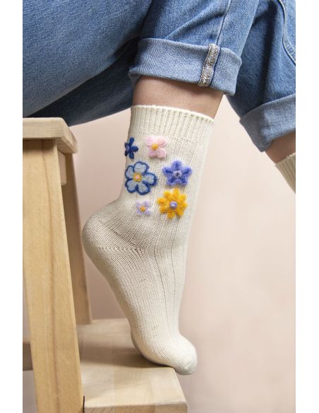 DMC Felting Catalog - Floral Embellishments