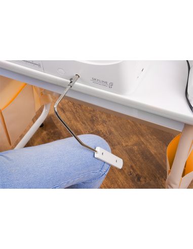 Janome Skyline S7 sewing machine