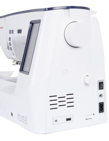 Janome Skyline S7 sewing machine