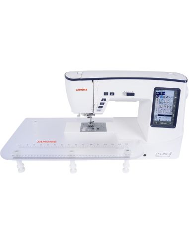 Janome Skyline S7 sewing machine