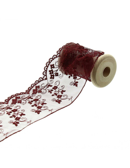 Embroidered lace on tulle - Bordeaux