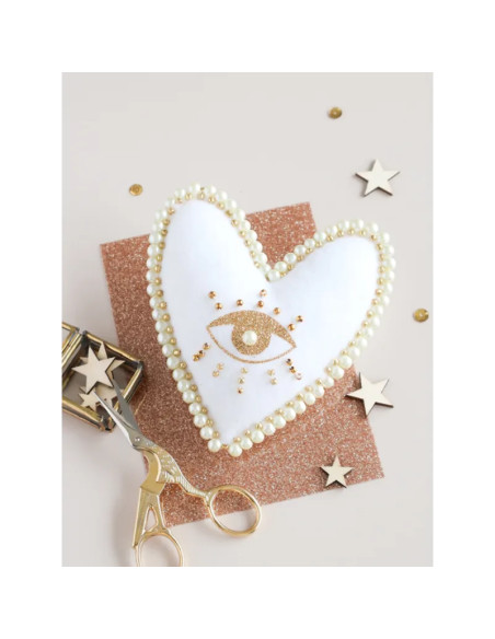 My Felt Christmas Decoration: Magical Ex-voto Duo