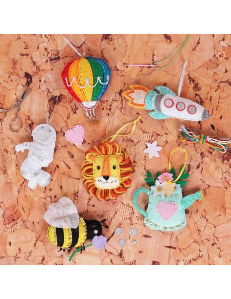 Felt Decoration Kit: Hot Air Balloon