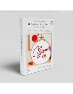 French'kits Embroidery Kit - Kiss 2
