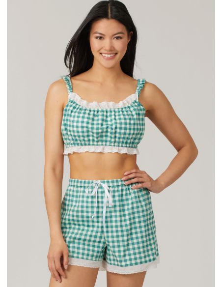 McCall's 8613 - Top and Shorts Pattern