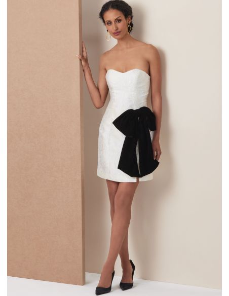 Cape pattern - Vogue 2133