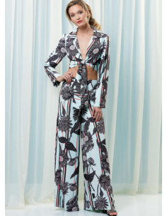 Pattern for tops, shorts, and pants - Vogue 9319