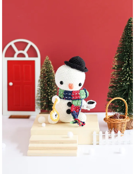 Book of Christmas Dolls & Amigurumis So British