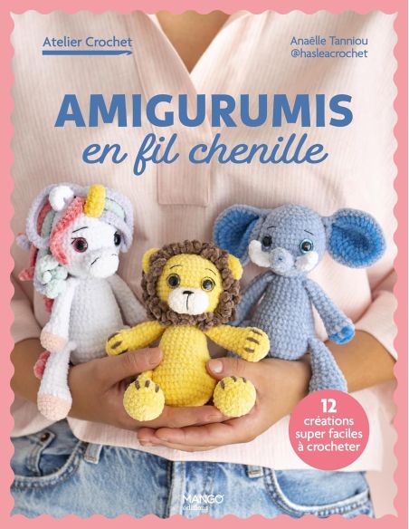 Amigurumi book in chenille yarn