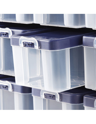Storage locker with 9 boxes