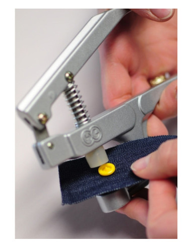 KAM snap pliers