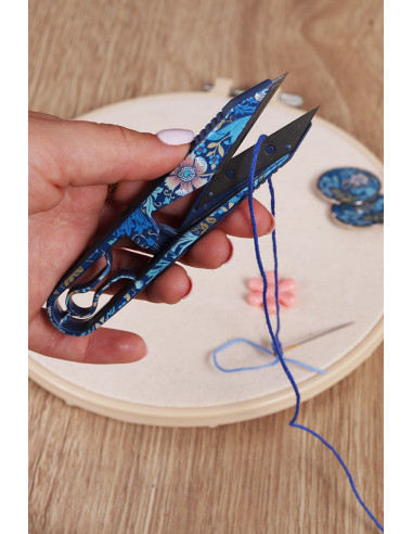 11 cm Thread Cutter - Blue Flowers Collection