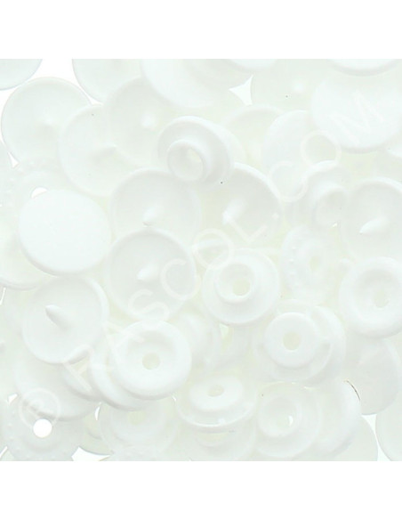 Pack of 25 round KAM resin snaps - White