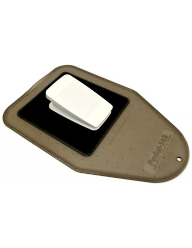 Non-slip support for sewing machine pedal