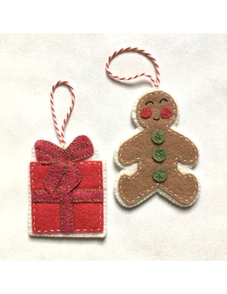 DIY felt kit happy Christmas