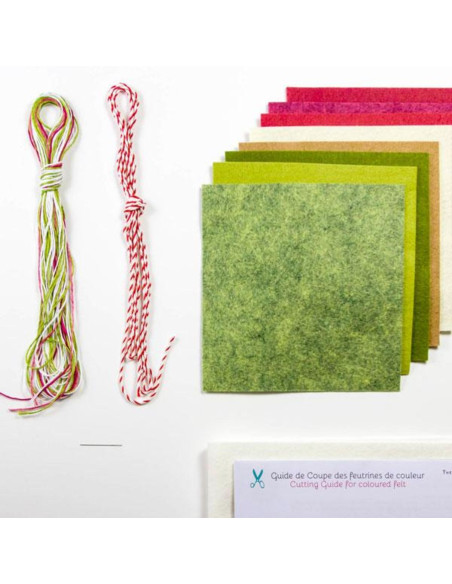 DIY felt kit happy Christmas