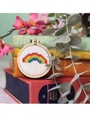 Mini cross-stitch embroidery kit - Love is love