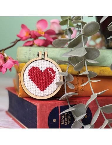 Mini cross-stitch embroidery kit - Be my Valentine