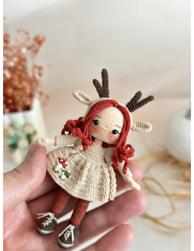 Book of micro-crochet dolls
