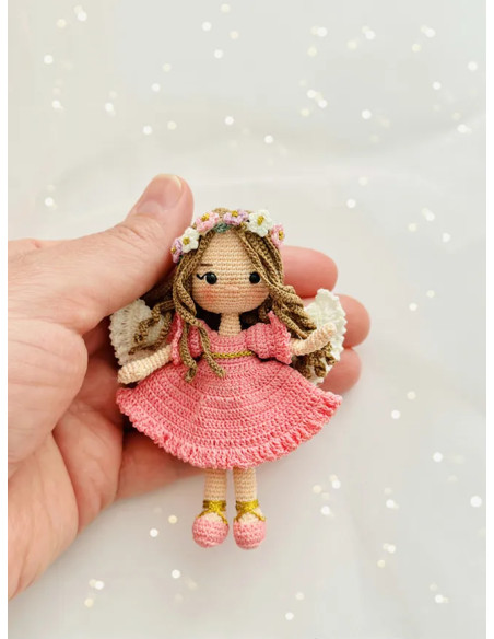 Book of micro-crochet dolls