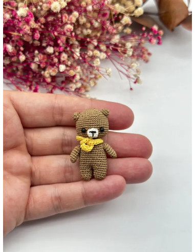 Book of micro-crochet dolls